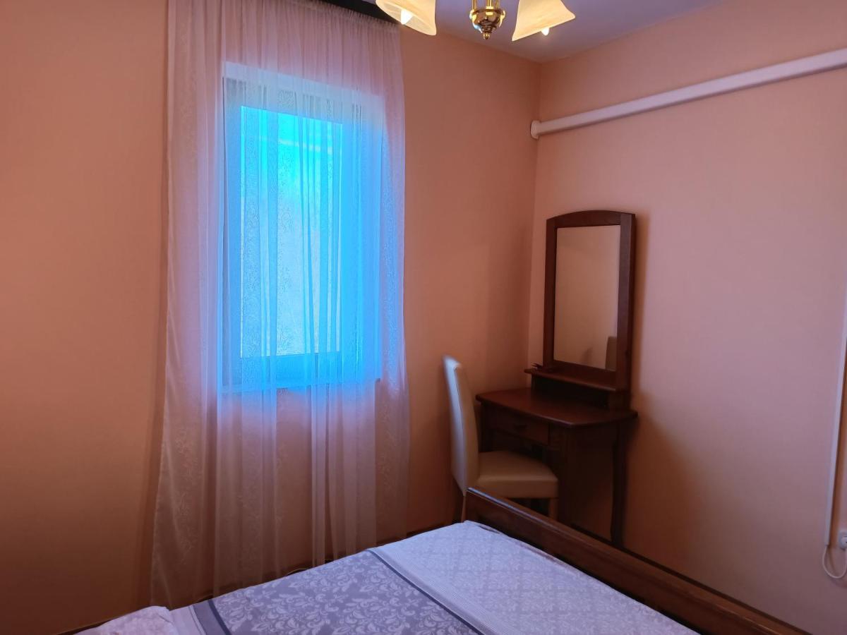 Apartments Ivicek โปเรช ภายนอก รูปภาพ